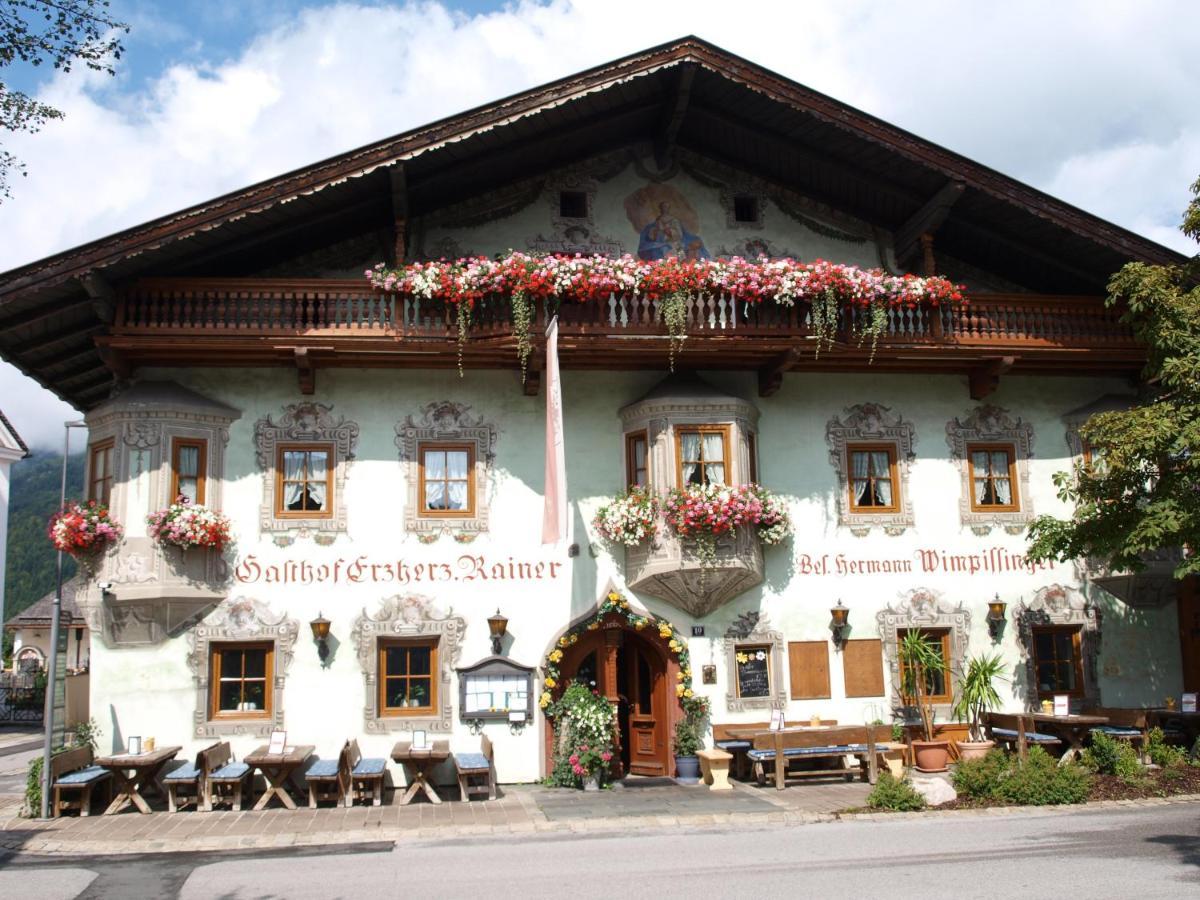 Gasthof Erzherzog Rainer - Zimmer Und Ferienwohnung Kössen Buitenkant foto