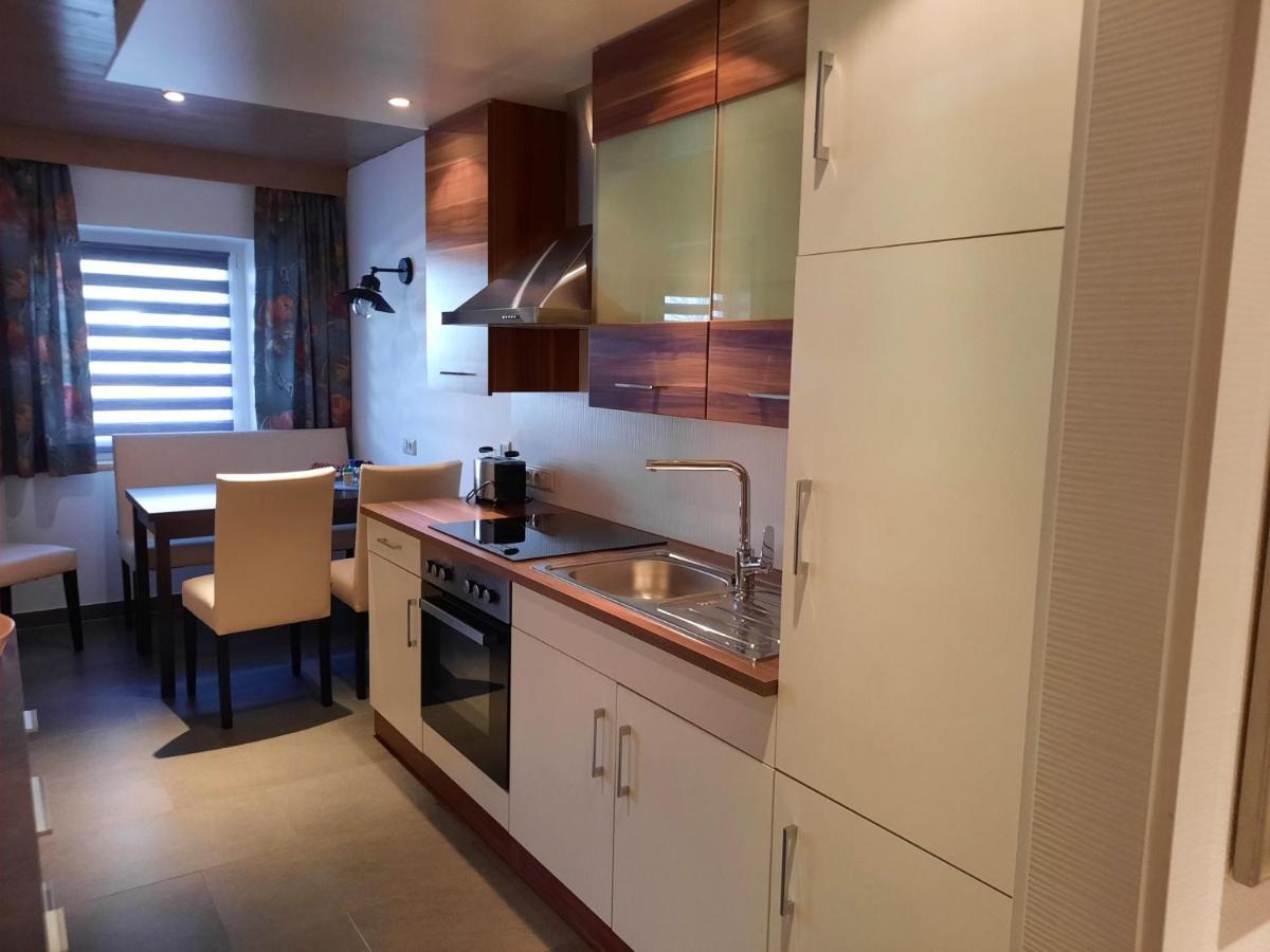 Gasthof Erzherzog Rainer - Zimmer Und Ferienwohnung Kössen Kamer foto